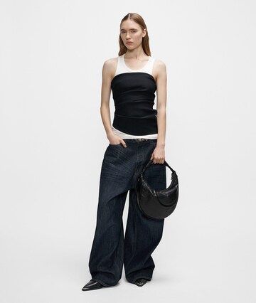 Liebeskind Berlin Shoulder bag in Black: front