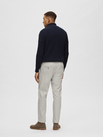 SELECTED HOMME Regular Chino 'New Miles' in Grijs