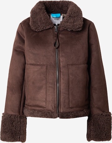 NÜMPH Демисезонная куртка 'OLI' в Коричневый: спереди