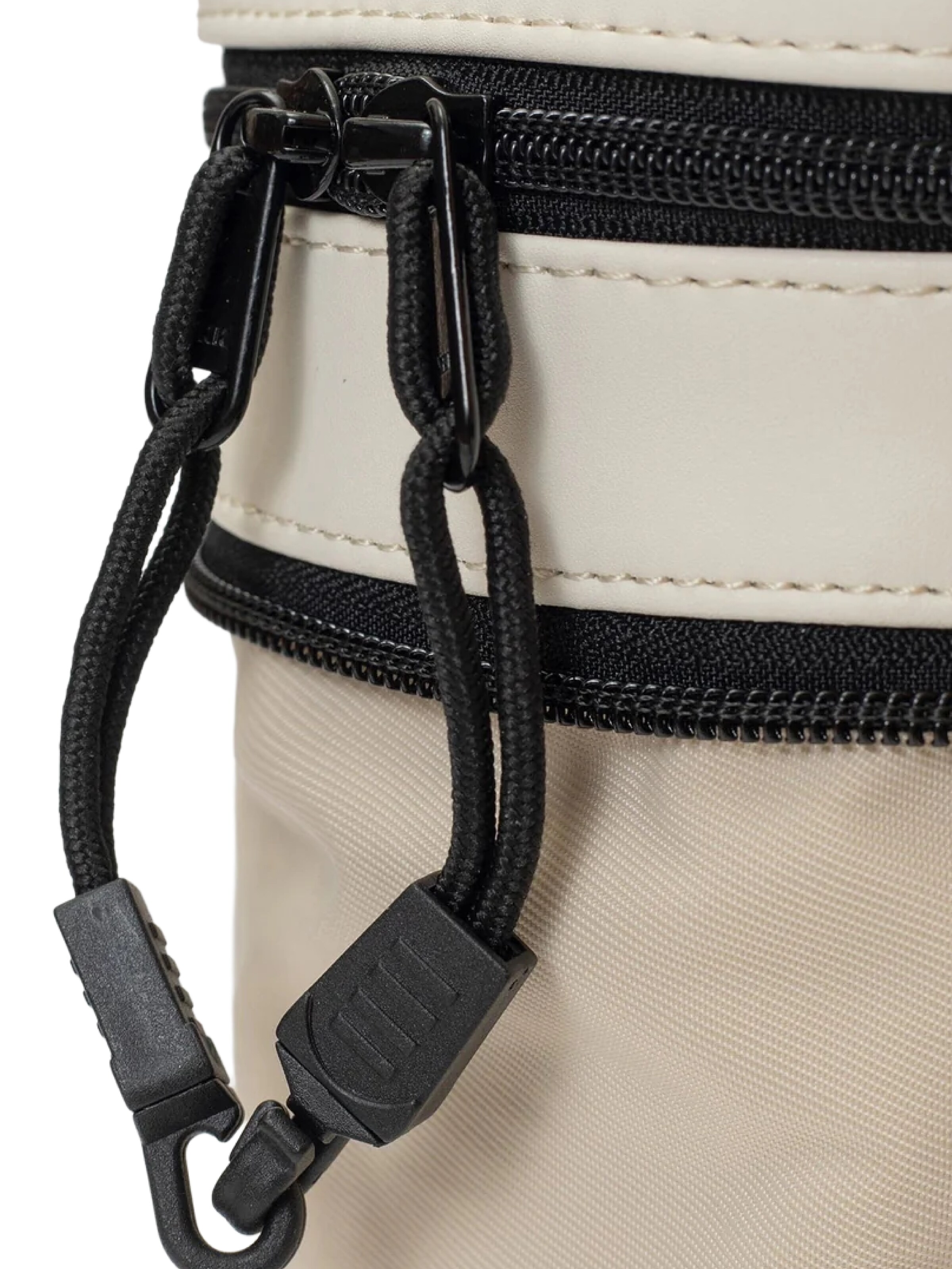 KIWEE Axelremsväska 'Sandwich Mini' i vit