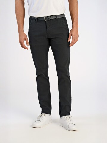 Slimfit Pantaloni chino di Lindbergh in nero