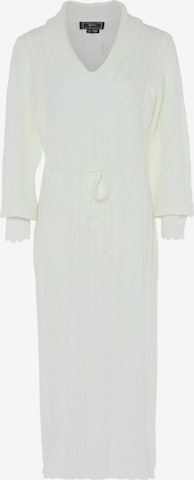 Robes en maille faina en blanc : devant