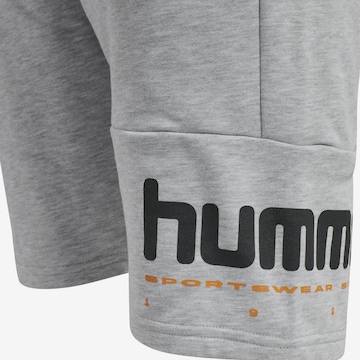 Hummel Loosefit Shorts 'Manfred' in Grau