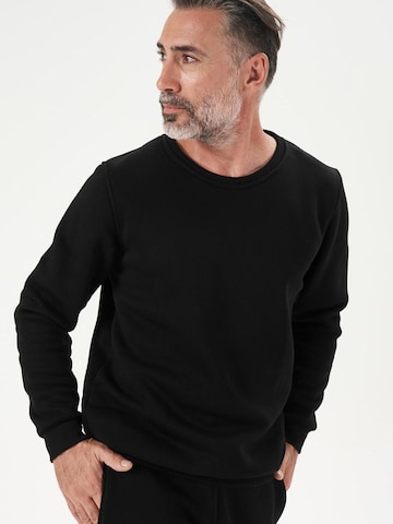 LOUIS LECLER Sweatshirt 'Carter' in Zwart