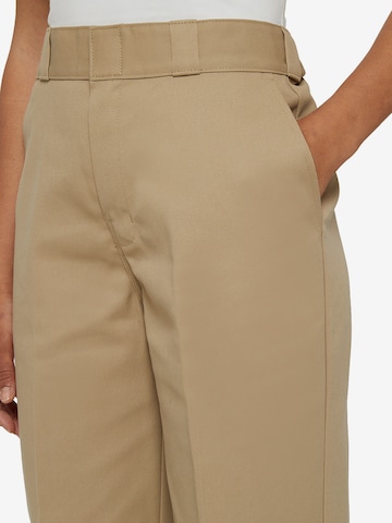 Regular Pantalon à plis DICKIES en beige