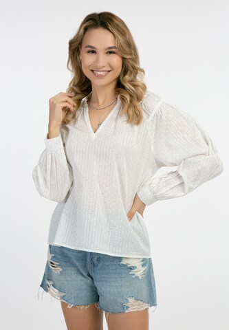 IZIA Blouse in Wit: voorkant