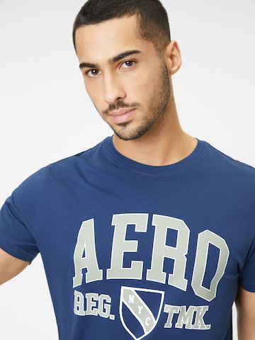 AÉROPOSTALE T-shirt i blå