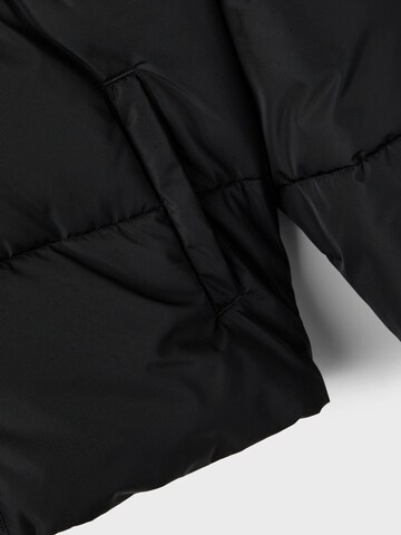 NAME IT Outdoorjacke in Schwarz
