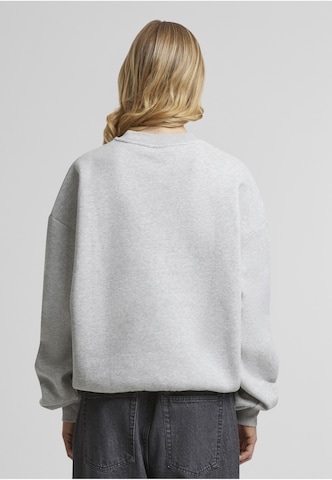 Prohibited Sweatshirt i grå