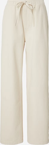 AMALY Loose fit Trousers in White: front