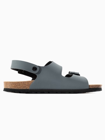 Bayton Sandal in Grey