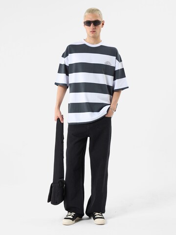 T-Shirt 'Kangaroo Paw' VAMOS CLO en gris
