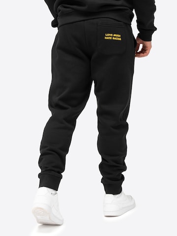 LONSDALE Tapered Broek 'Sounds Two' in Zwart