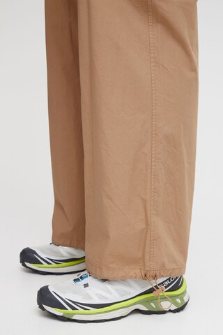 Loosefit Pantaloni cargo 'Demete' di b.young in marrone