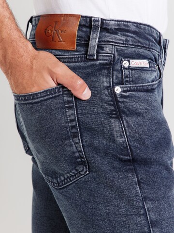 Calvin Klein Jeans Tapered Farkut 'EVEREST' värissä sininen