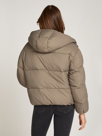 Calvin Klein Jeans Jacke in Grau
