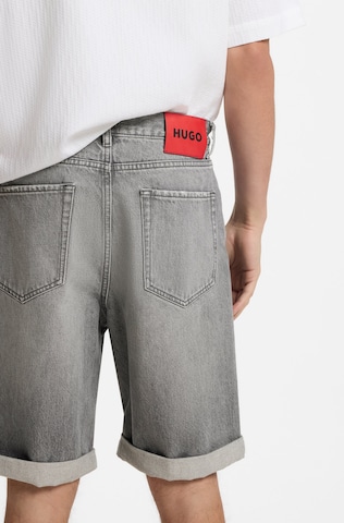 HUGO Tapered Jeans in Grey