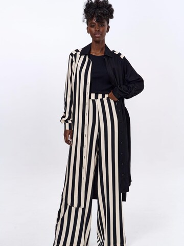 Blue Shadow Wide leg Pants in Black