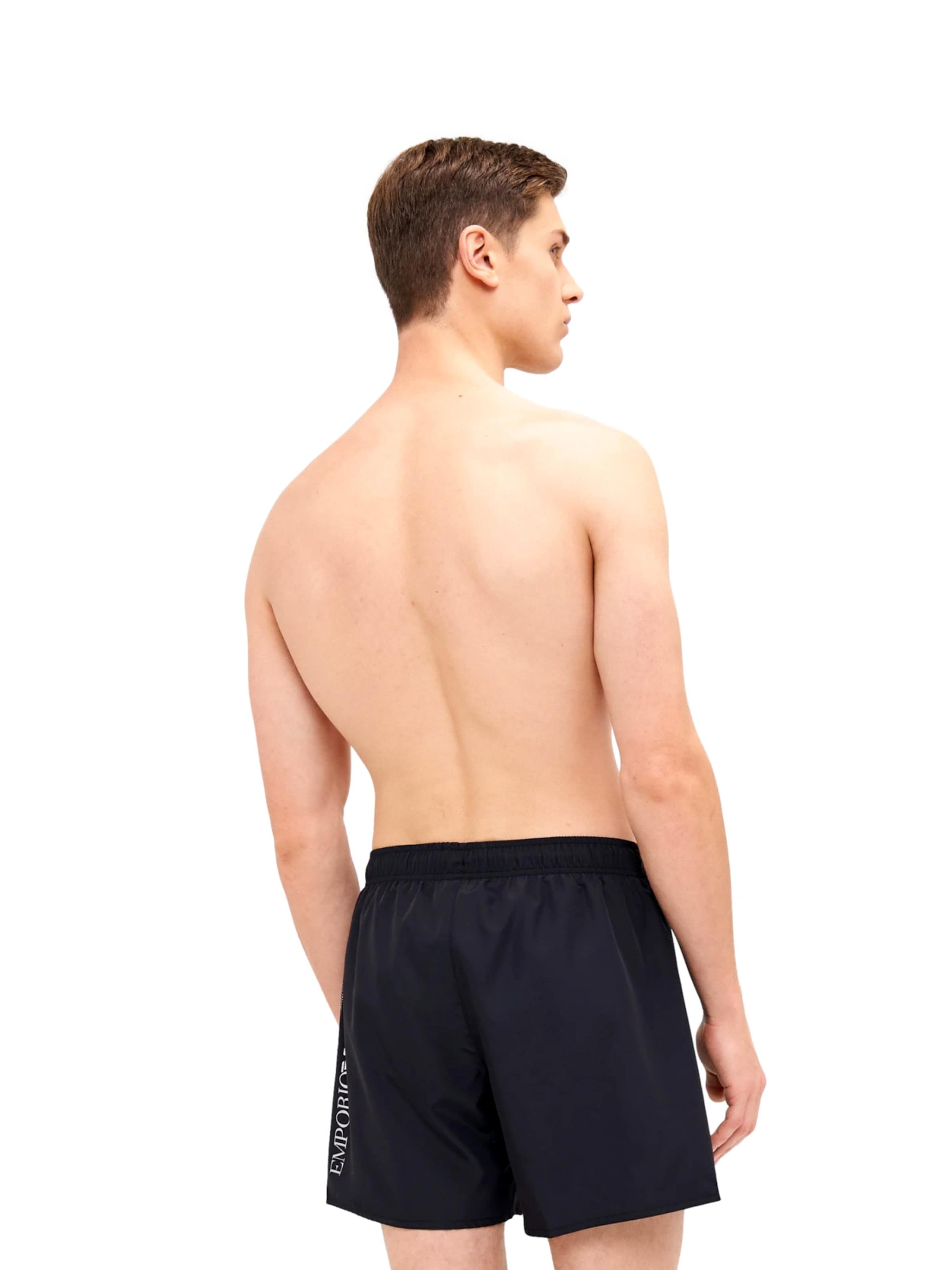 Pantaloncini da bagno di EA7 Emporio Armani in nero