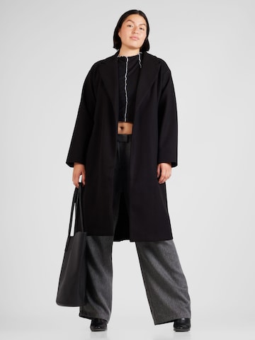 Manteau mi-saison 'Fortune' Vero Moda Curve en noir