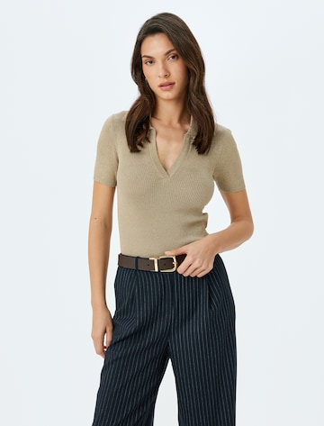 Koton Sweater in Brown: front