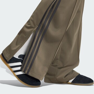 ADIDAS ORIGINALS Wide Leg Hose 'Firebird' in Braun