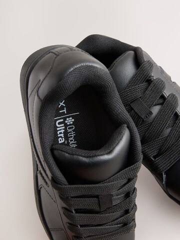 Next Sneakers in Zwart