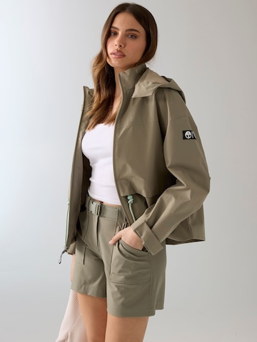 GUESS Funktionsjacke in Grün