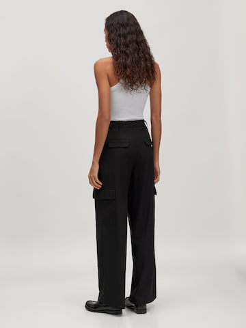 EDITED Regular Cargo Pants 'Tjarda' in Black