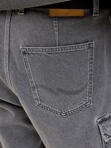 JACK & JONES Baggy Cargojeans i grå