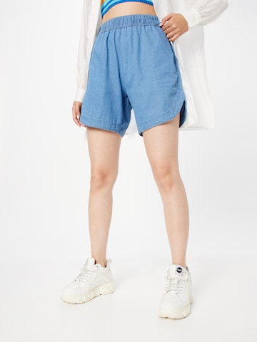 Urban Classics Loosefit Shorts in Blau: predná strana