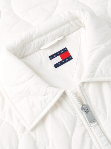 Veste mi-saison Tommy Jeans en blanc
