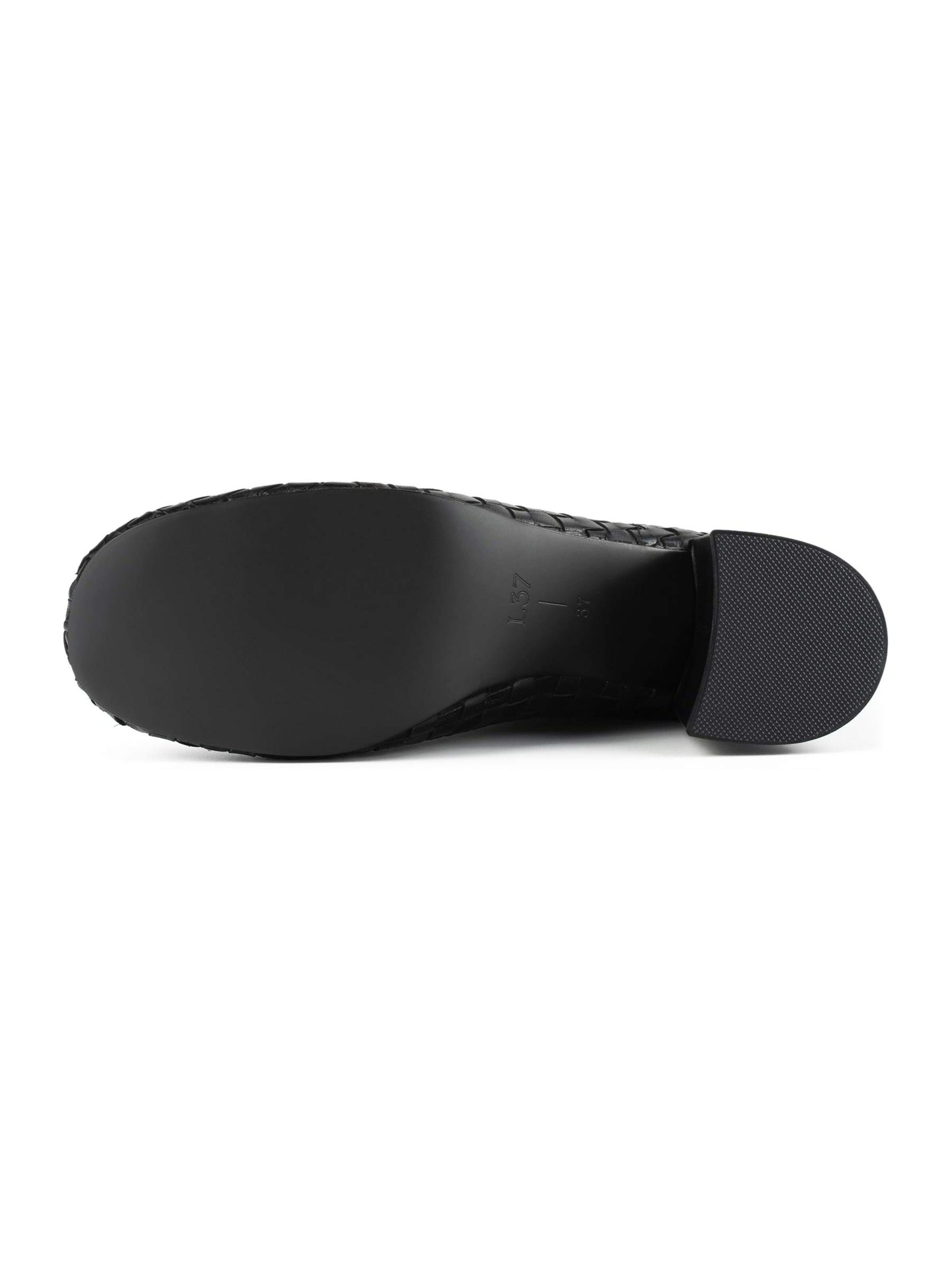 L37 HANDMADE SHOES - Botas pelo tornozelo 'A LONELY PLACE TO BE' em preto