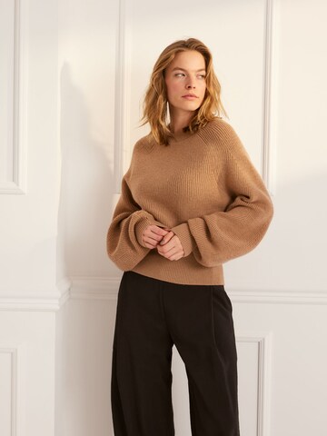 Guido Maria Kretschmer Women Sweater 'Agathe' in Brown: front