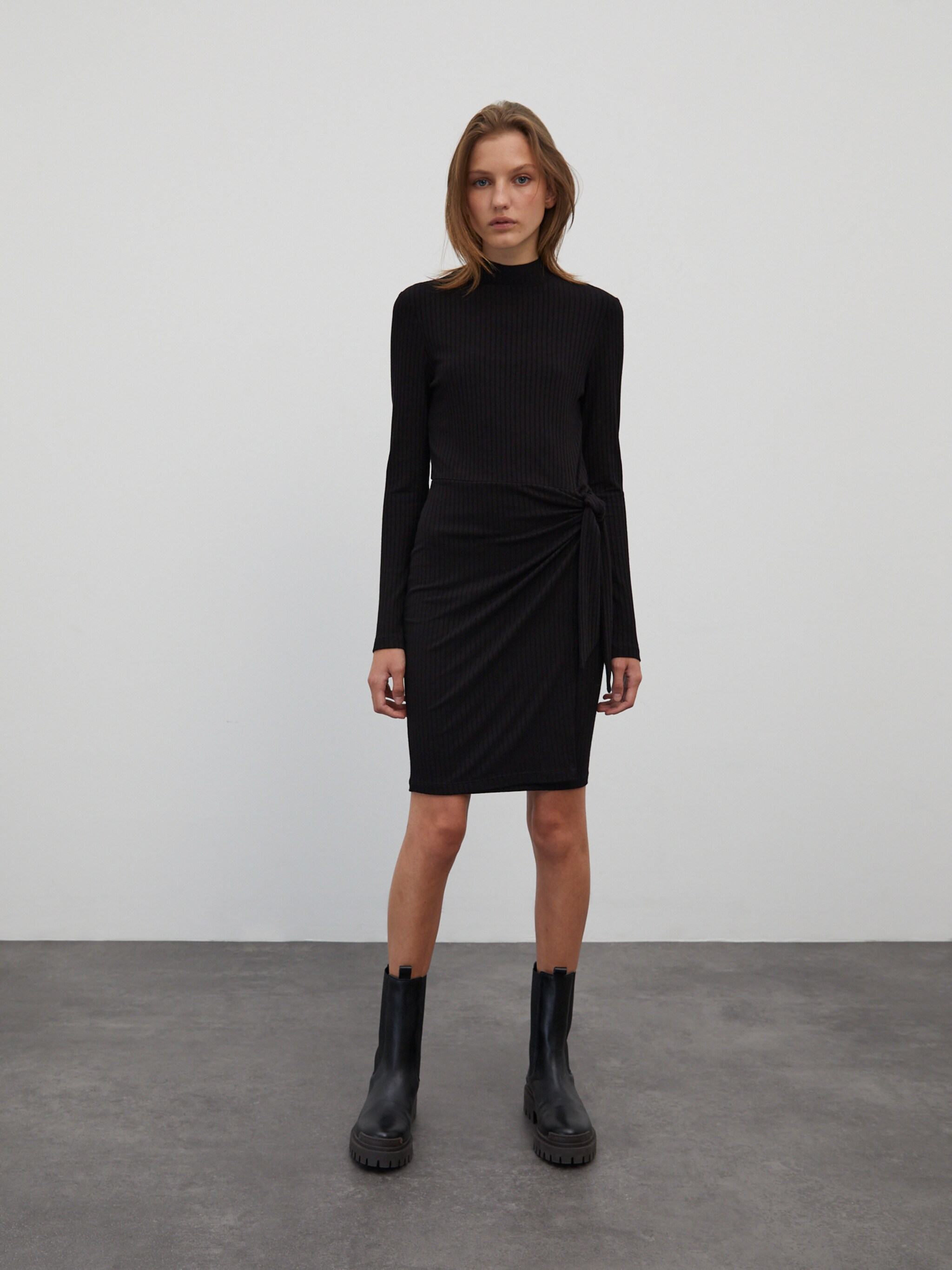 EDITED Produits Robe 'Karlotta' noir