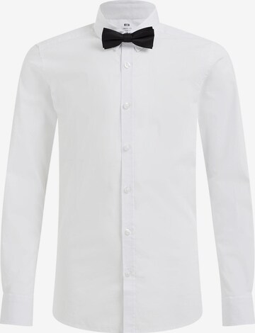 WE Fashion Regular fit Button Up Shirt in White: front