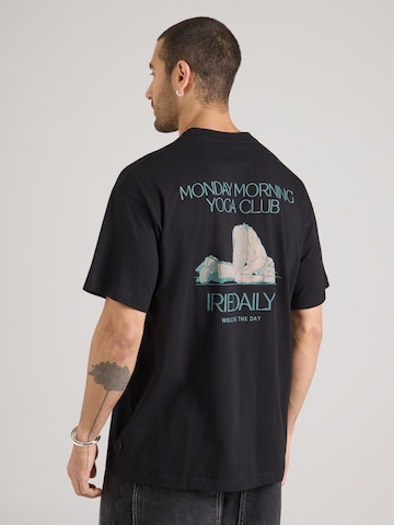 Iriedaily - Camiseta 'Monday Yoga' en negro: frente