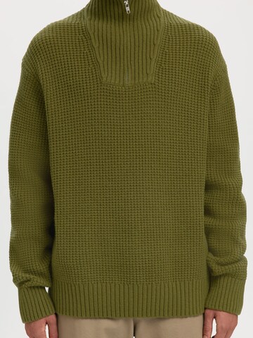 SELECTED Sweater in Green