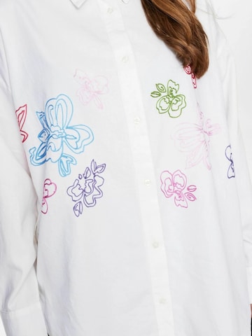 T-shirt ' FAITH ' NÜMPH en blanc