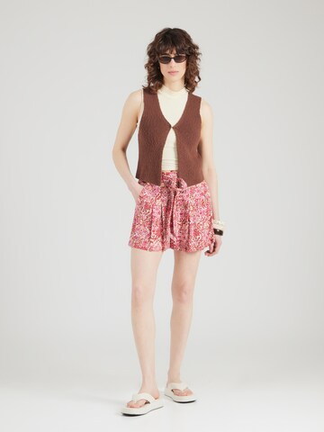 Regular Pantalon 'Co44sima' Hailys en rose