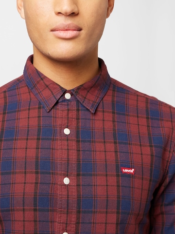 LEVI'S ® Slim Fit Shirt 'Battery Housemark Slim Fit' in Rot