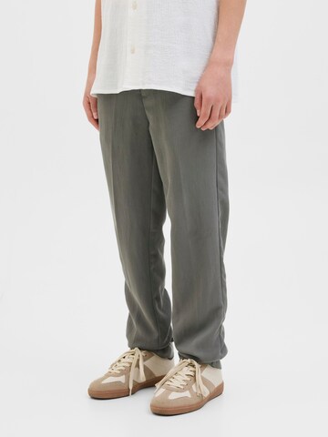 Loosefit Pantaloni di Jack & Jones Junior in verde: frontale