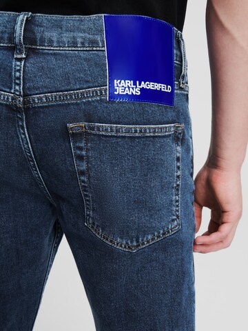 KARL LAGERFELD JEANS Tapered Farkut värissä sininen