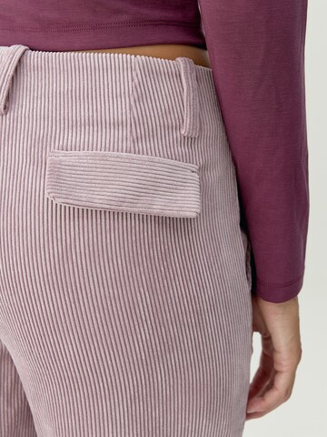 Born Regular Workout Pants ' Zinnia ' in Red