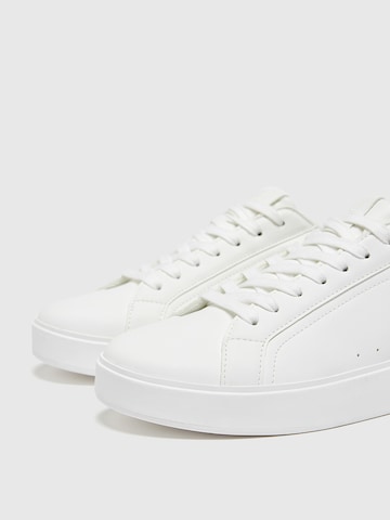 Pull&Bear Platform trainers in White