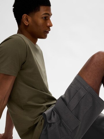 SELECTED HOMME Loosefit Cargo nadrágok 'Olaf' - szürke