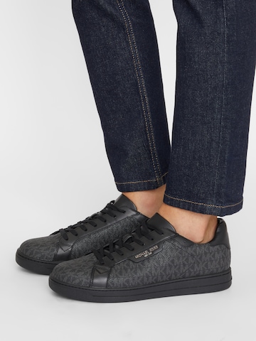 Michael Kors - Zapatillas deportivas bajas 'Keating' en negro