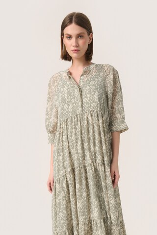 SOAKED IN LUXURY Klänning 'Osaka' i beige