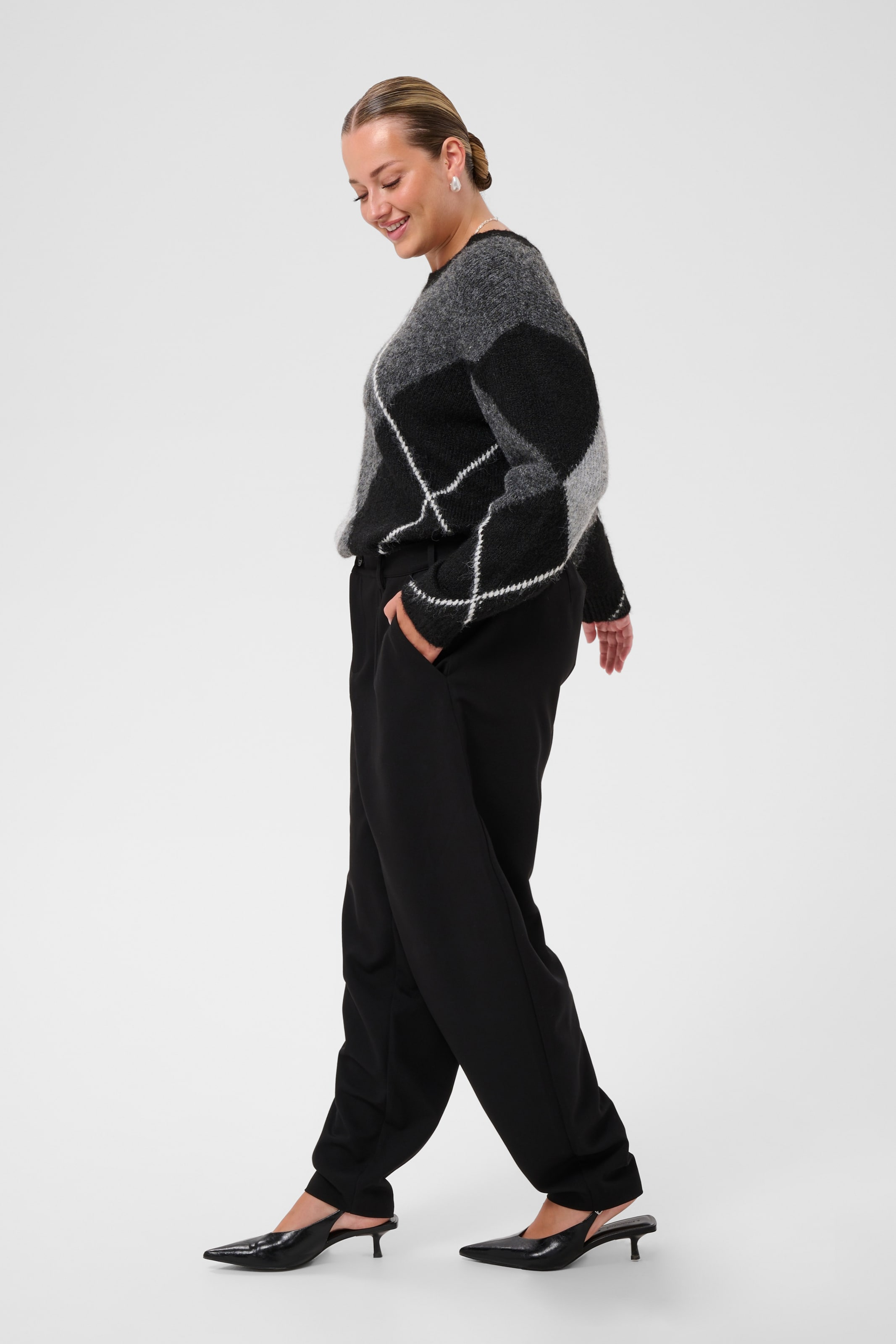 Loosefit Pantalon 'Sakira' KAFFE CURVE en noir