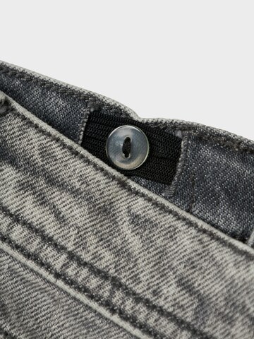 regular Jeans 'NKMSilas' di NAME IT in grigio
